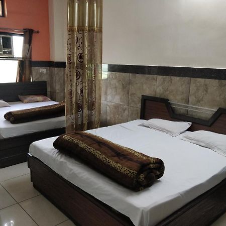Hotel Jhilmil Dhaba Sonipat Exteriér fotografie