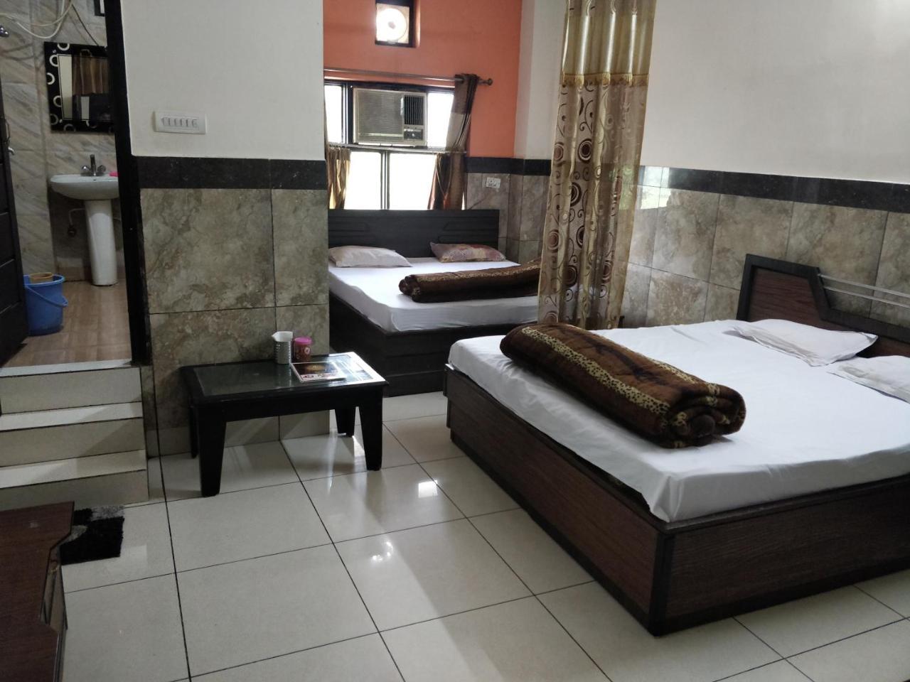 Hotel Jhilmil Dhaba Sonipat Exteriér fotografie